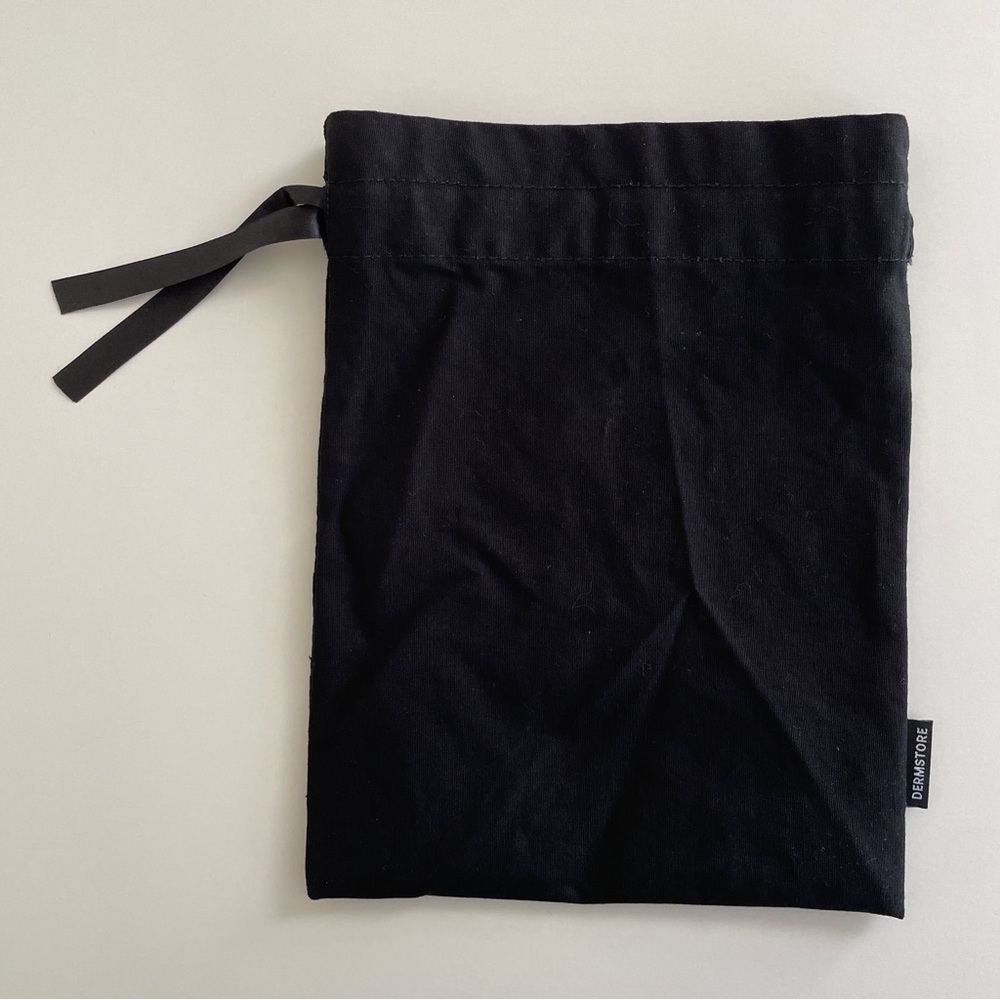 DermStore Drawstring Pouch, black - Picture 5 of 14